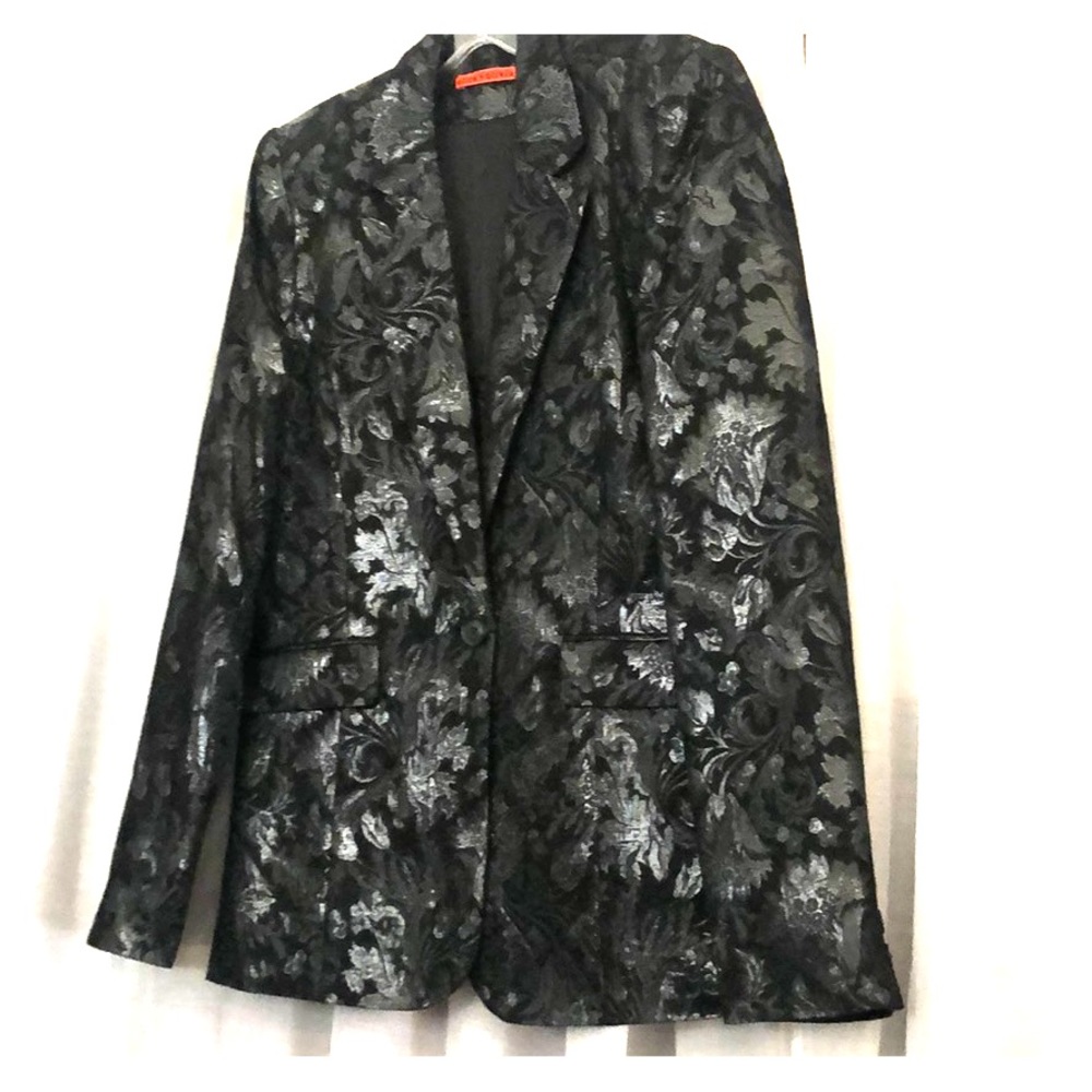 Evening blazer with metallic brocade fabric